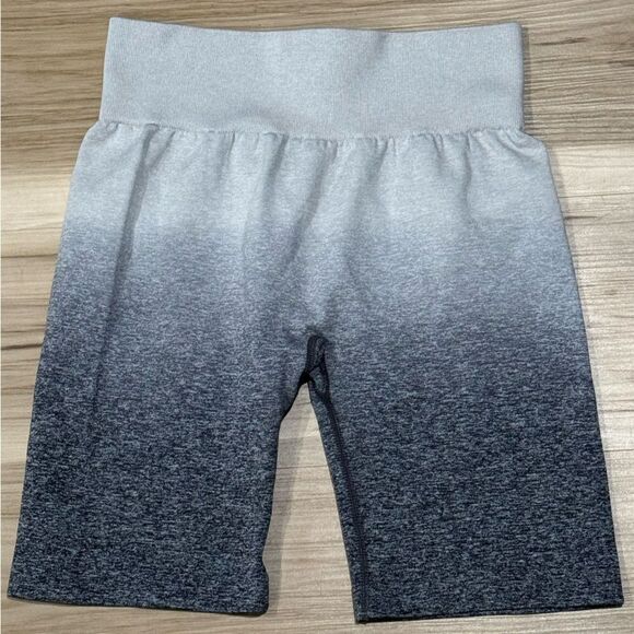 Running Girl Pants - Running Girl Grey Ombre Athletic Shorts Women’s Small